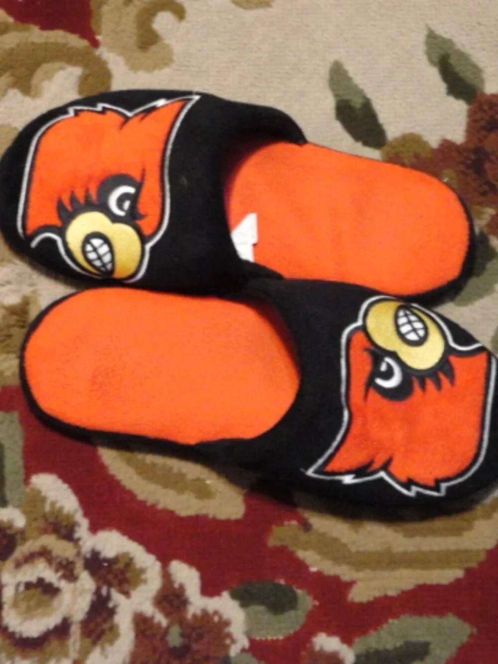 Louisville Cardinal Thin Slippers